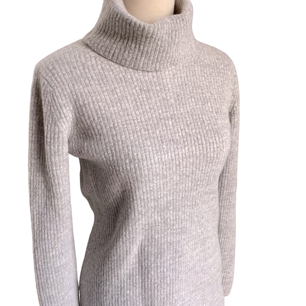 Banana Republic Gray Skinny Ribbed Merino Wool Blend Turtleneck - Picture 2 of 10